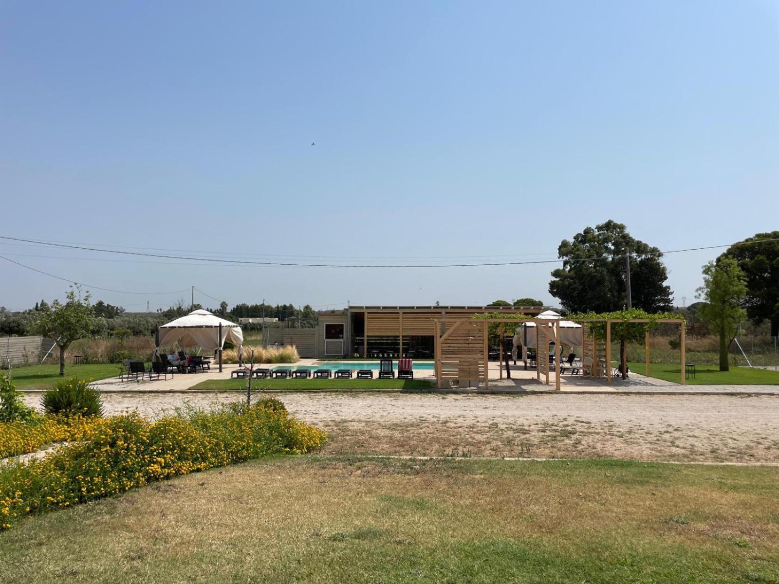 Le Stanze Di Chiara Hotel Torre Lapillo Exterior photo